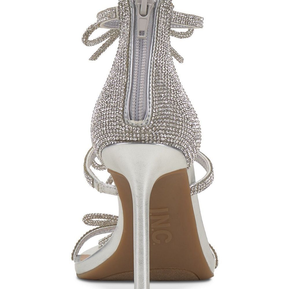 Women's Nolino Beaded Bow T-Strap Dress Sandals - Picture 4 of 10